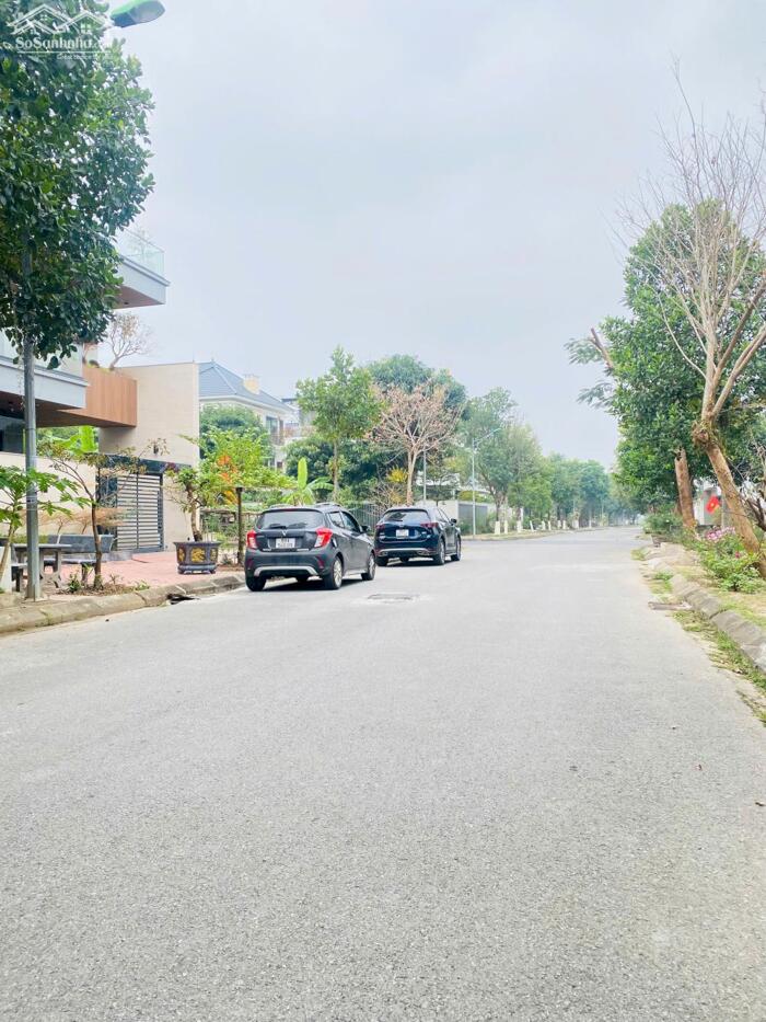 Hình ảnh Bán lô đất siêu đẹp Khu Nam đầm vạc, Vĩnh yên. góc 2 mặt tiền. 1