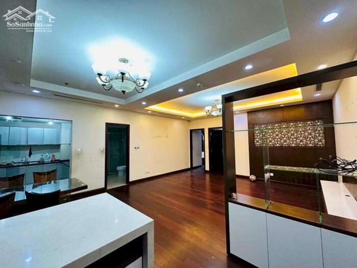 Hình ảnh Bán Căn Hộ 2 Ngủ Tòa Royal City 72A Nguyễn Trãi 121m2 Hướng Đông Nam VIEW Bể Bơi 18 Tỷ. 2