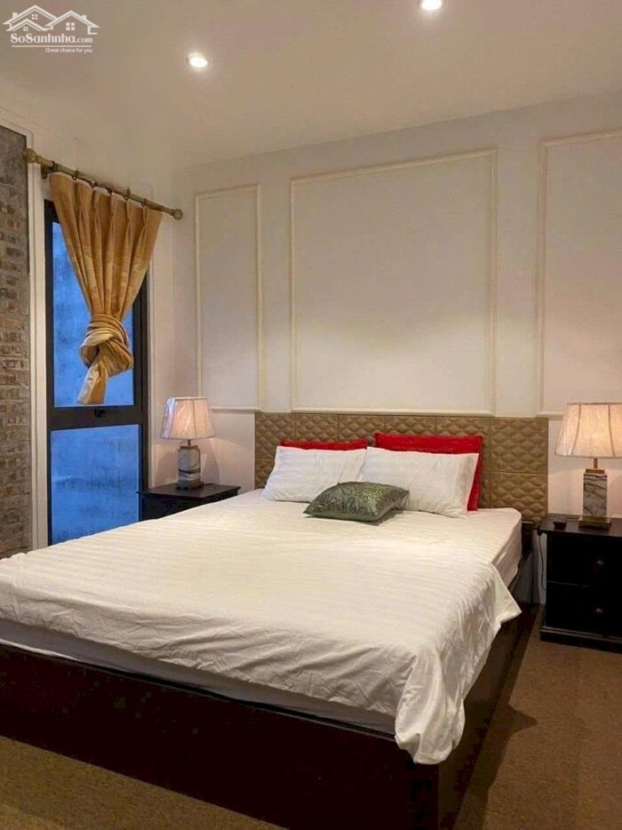 Hình ảnh Cho thuê nguyên căn 8 p.ngủ phố Văn Cao, DT: 90m2. 6