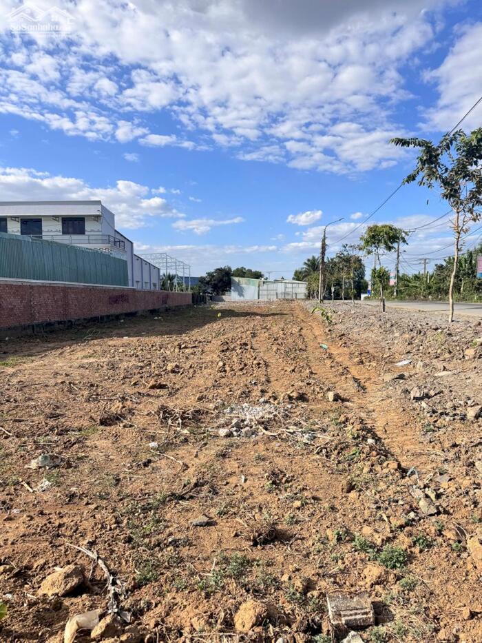 Hình ảnh MẶT TIỀN KINH DOANH – ĐƯỜNG NHỰA 32M – SÁT TÂN UYÊN 0