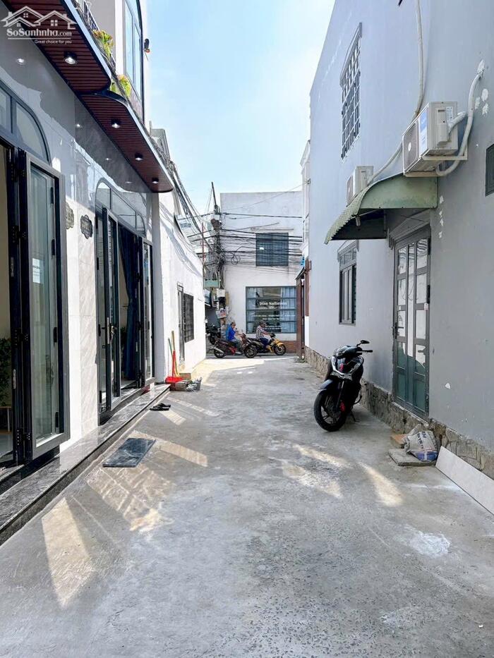 Hình ảnh Bán Nhà Trệt Lầu hẻm 9 Phạm Ngọc Hưng - Gần trường CĐ Y Tế - Cách Võ Văn Kiệt 250m 1
