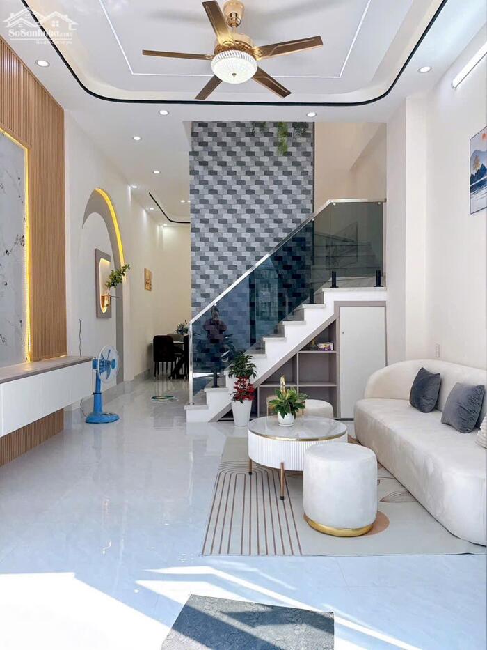 Hình ảnh Bán Nhà Trệt Lầu hẻm 9 Phạm Ngọc Hưng - Gần trường CĐ Y Tế - Cách Võ Văn Kiệt 250m 4