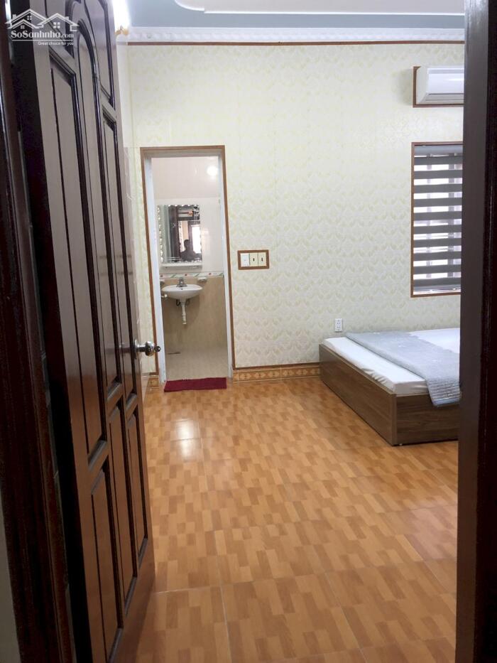Hình ảnh Cho thuê nhà khu phân lô Văn Cao, DT: 90m2, 5 p.ngủ khép kín. 6