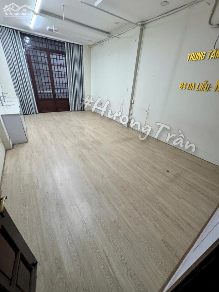 Hình ảnh CHO THUÊ NHÀ 4 TẦNG MẶT TIỀN ĐƯỜNG ĐINH TIÊN HOÀNG 8