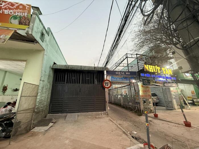 Hình ảnh 12 triệu - CHO THUÊ NHÀ CĂN GÓC 2 TẦNG MẶT TIỀN ĐƯỜNG 30/4 & HẺM 553 2