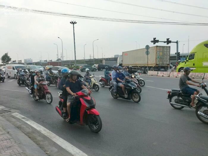 Hình ảnh BDS HVL VỊ TRÍ ĐẮC ĐỊA 800m2, Mặt tiền Nguyễn Duy Trinh, ngay Vòng xoay Phú Hữu, Quận 9 1