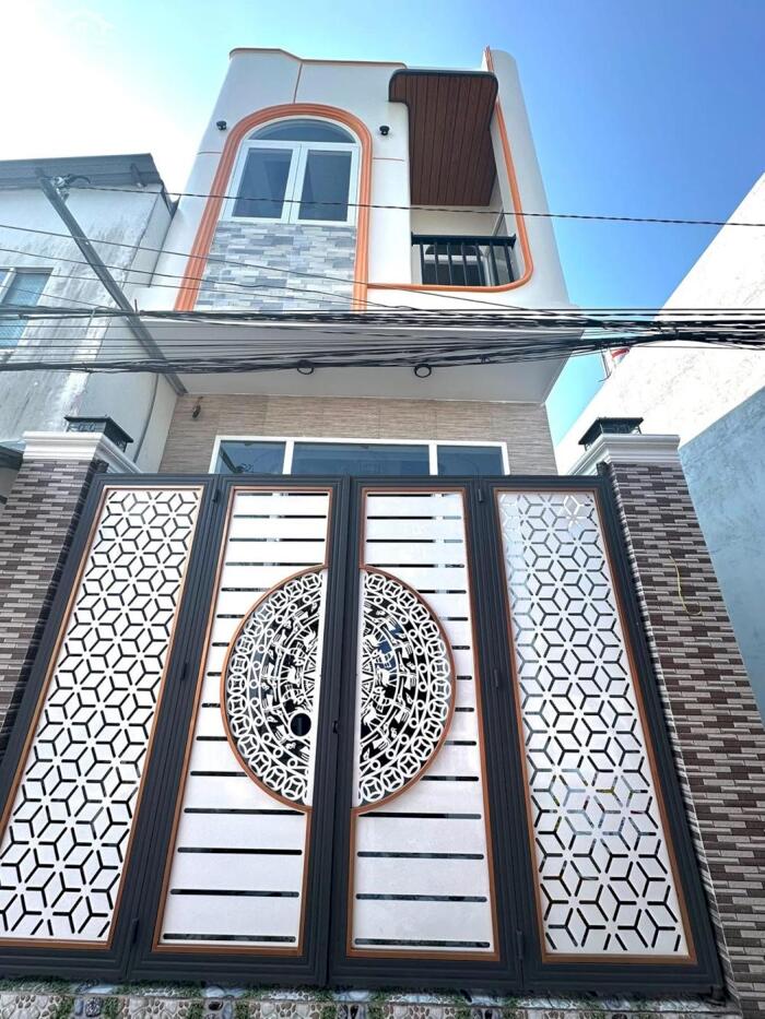 Hình ảnh Bán Nhà Trệt Lầu hẻm 11 Nguyễn Văn Linh - Gần Hồ Bún Xáng ĐHCT 0