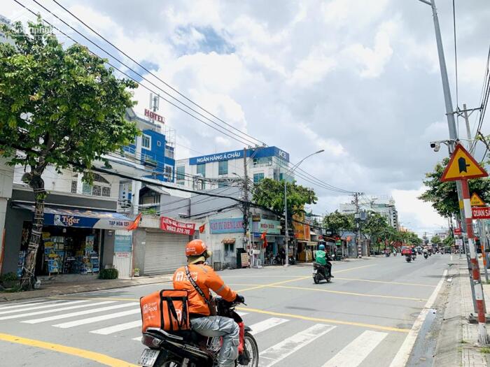 Hình ảnh Bán Nhà Mặt Tiền Đặng Văn Bi,Thủ Đức DT:275m2(8mx34m) HĐT 65 triệu/Tháng-Giá 45 Tỷ TL 1