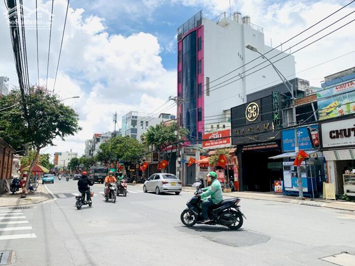 Hình ảnh Bán Nhà Mặt Tiền Đặng Văn Bi,Thủ Đức DT:275m2(8mx34m) HĐT 65 triệu/Tháng-Giá 45 Tỷ TL 0