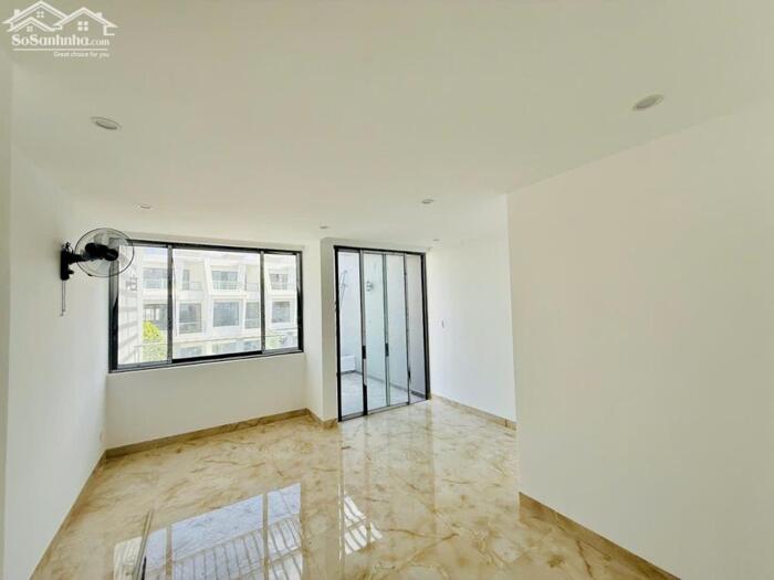 Hình ảnh Bán nhà phố view shophouse đã hoàn thiện, sẵn sổ. Kinh doanh ngay Dự án Trung Nguyên 6