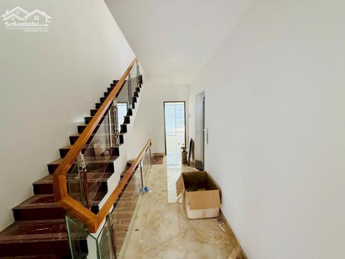 Hình ảnh Bán nhà phố view shophouse đã hoàn thiện, sẵn sổ. Kinh doanh ngay Dự án Trung Nguyên 1