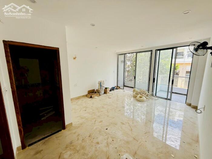 Hình ảnh Bán nhà phố view shophouse đã hoàn thiện, sẵn sổ. Kinh doanh ngay Dự án Trung Nguyên 3