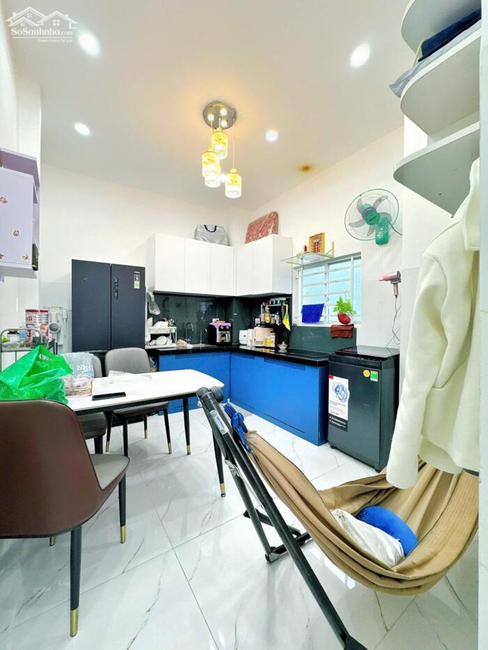 Hình ảnh Bán Nhà Trệt Lầu Mặt Tiền Bờ Kè Lê Anh Xuân - Cần Thơ 4