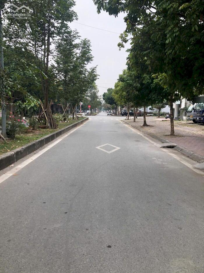 Hình ảnh Bán đất mặt trục chính Nguyễn Văn Cao – KĐT Tuệ Tĩnh, mặt 8m giá 6.x tỷ 0