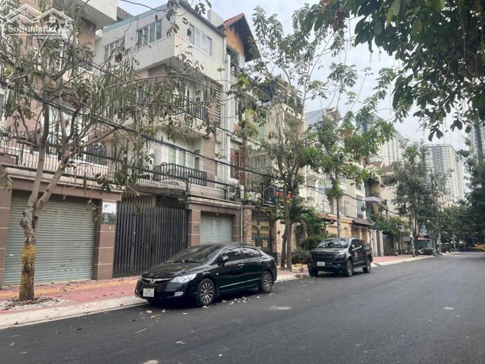 Hình ảnh MT TẠ QUANG BỬU Q8 – NHÀ MỚI 4×20M, 1 TRỆT 3 LẦU - NHÀ MỚI, GIÁ 25 TỶ 0