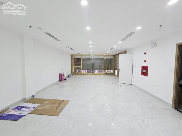 Hình ảnh 9 Tầng Sạch Đẹp Mặt Phố Mới Q.Ba Đình MT 7.5M 81.5 Tỷ PCCC Thành phố Cấp 2