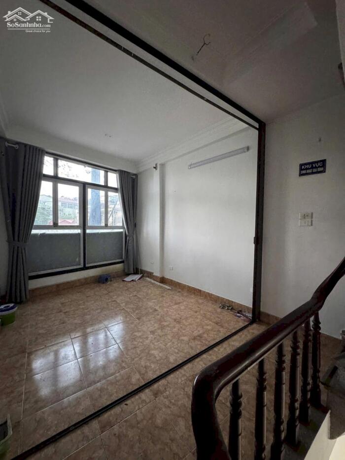 Hình ảnh Bán Nhà Mặt Phố Phạm Hồng Thái Ba Đình 46m2-2T MT4m Vỉa Hè 2 THOÁNG 30,3 Tỷ Phạm Hồng Thái. 2