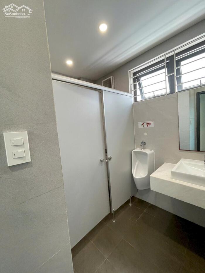 Hình ảnh BDS HVL LVCC: CHO THUÊ SÀN VP 8x15,4M GIÁ 20 TRIỆU/THÁNG CÓ ĐÀM 5