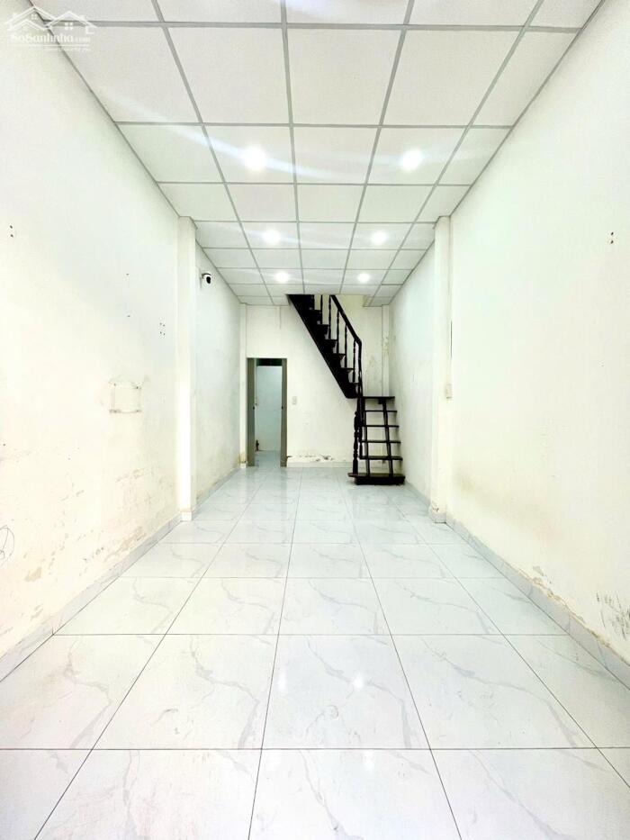 Hình ảnh Bán nhà hẻm nguyên hồng bình thạnh 2 tầng giá 4 tyt 650 Tl 2