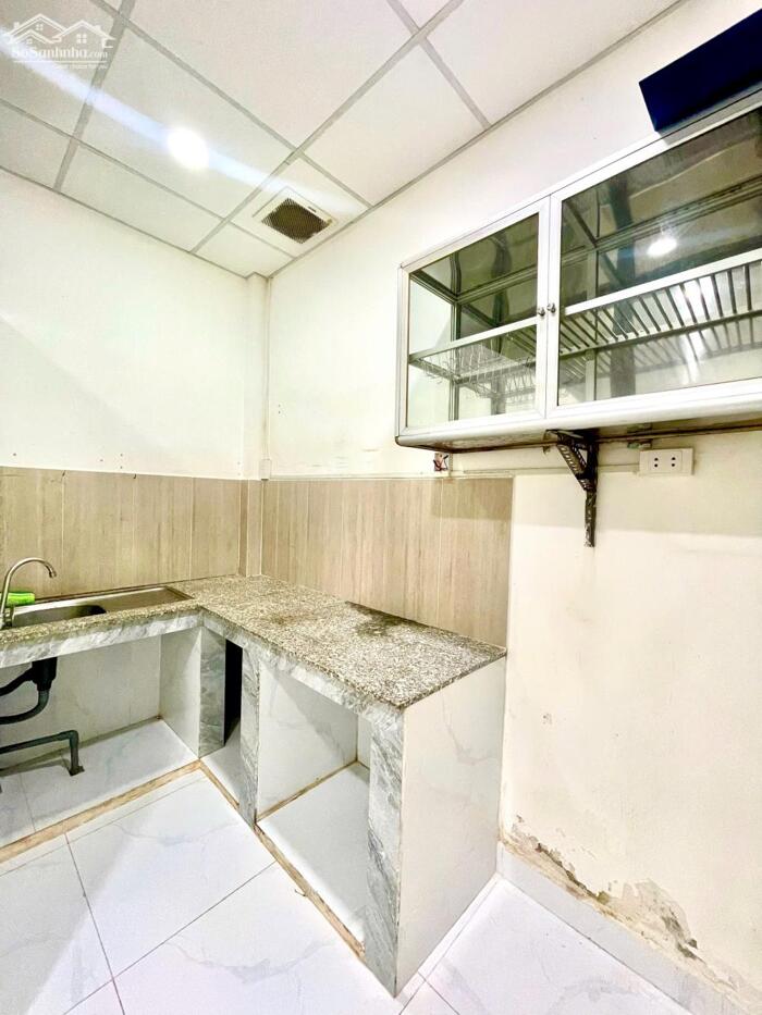 Hình ảnh Bán nhà hẻm nguyên hồng bình thạnh 2 tầng giá 4 tyt 650 Tl 1