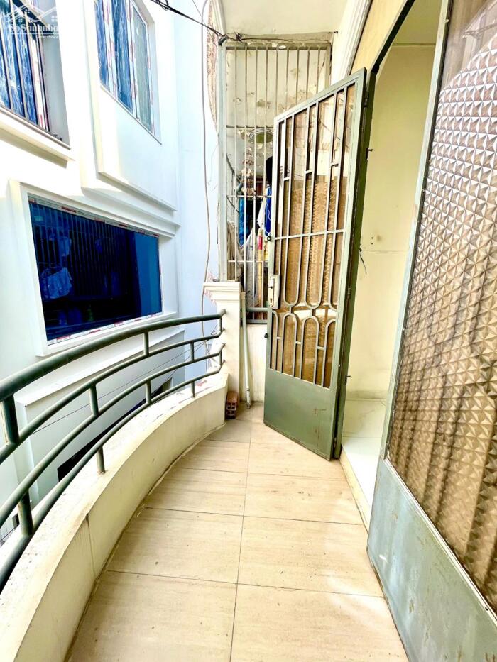 Hình ảnh Bán nhà hẻm nguyên hồng bình thạnh 2 tầng giá 4 tyt 650 Tl 5