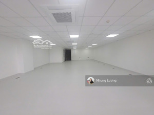 văn phòng quận 2 vừa hoàn thiện mới tinh chưa sử dụng 140m2, 200m2 hoàn thiện cao cấp, lối đi riêng