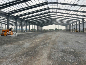 cho thuê kho xưởng kcn đức hoà-long an
__diện tích đất:10,000m2
__diện tích xưởng: 6700m2