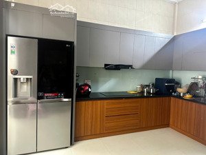 bán nhà 2.5 tầng đẹp lung linh tại nghi phú -172m2, r6.8m. giá chỉ 4.850 triệu