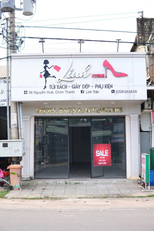 mặt bằng cho thuê cách ngã tư 300m