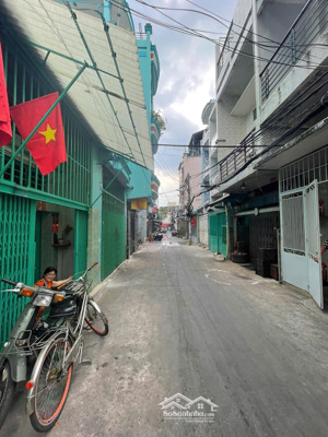 cho thuê nhà hxh bình tiên, 64m2, 1 lửng, tiện ở và kinh doanh!