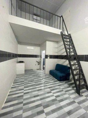trọ đẹp mới xây rộng có máy lạnh gần cầu trần hoàng na chỉ 2triệu600k (kh máy lạnh giá 2tr200)