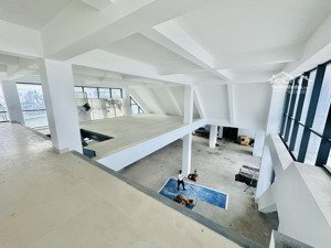 cho thuê mặt bằng trong khách sạn 5 sao view biển võ nguyên giáp , dtsd 800m2 , gọi văn phú
