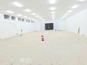 cho thuê kho chứa hàng 1000m2, 500m2, 1500m2 tại q1, hđ thuê từng năm tái ký
