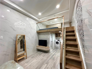 duplex sang trọng chỉ tính điện nước, full nội thất, máy giặt riêng gần vòng xoay phú lâm, sát q5