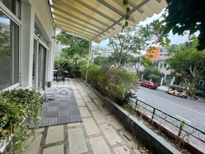 cho thuê mỹ tú cảnh quan , sân vườn rộng , tại phú mỹ hưng, q7 hcm