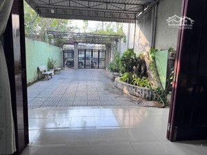 cho thuê nhà sân vườn 500m2 gần cảng, kcn phú mỹ 1,2,3 br - vt