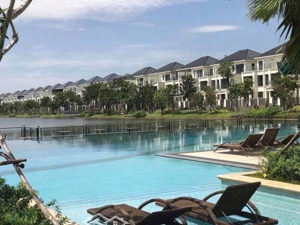 bán nhà phố 5x20, dt 100m2 tại khu trung tâm mới tp thủ đức - lakeview city. q. 2