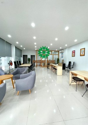 cho thuê nhà văn phòng đẹp có nội thất đầy đủ