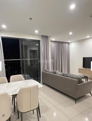cưỡi ngựa giá thấp scerec tower q3 75m2/2tỷ5 tl sổ sẵn riêng hoàn toàn đầy đủ tiện ích bậc nhất q3
