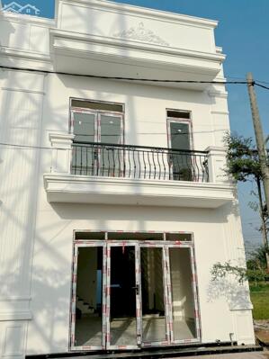 NHÀ MỚI XÂY 1 TRỆT 1 LẦU QUỐC LỘ 1A THÂN CỬU NGHĨA