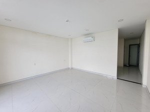 cho thuê văn phòng kinh doanh, 50 m2, mặt tiền đường vườn lài, quận 12