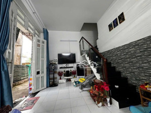 nhà đẹp 2 tầng xã đại phước 41m thổ cư mới xây phong cách hiện đại giá chỉ 1.3 tỷ cách phà chỉ 3km