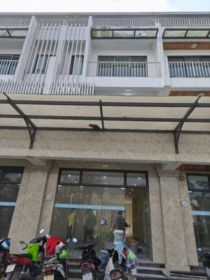 cho thuê shophouse eco garden huế, 15 triệu vnd, 80m2, 3pn + 3wc + 4 tầng