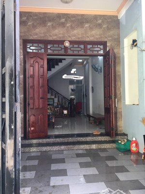 cho thuê nhà (tầng 2) gồm 1 sân thượng, 2 phòng ngủ, 1 toilet, nhà thoáng mát, thuận an, bình dương