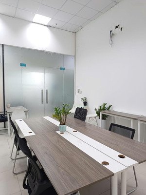 văn phòng khởi nghiệp 1 sếp + 4-5 nhân viên. 6,9tr-7,35tr/th tại hồ chí minh