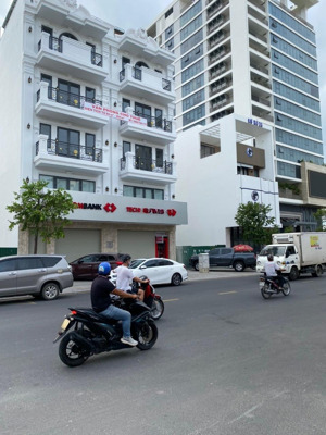 cho thuê vp tầng 2 dt 60m2 phước hải, nha trang, ưu tiên các cty xây dựng nội thất. lh 0975421347