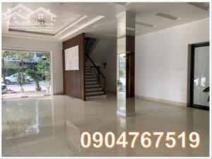 Cho thuê MBKD 2 mặt tiền Lạc Long Quân rộng 39m, P.Đông Vệ, TP.Thanh Hoá, 25tr/th. Lh 0904767519