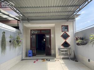 Bán nhà 1 trệt 1 lầu, đường nhựa 13m kdc Hoà Long