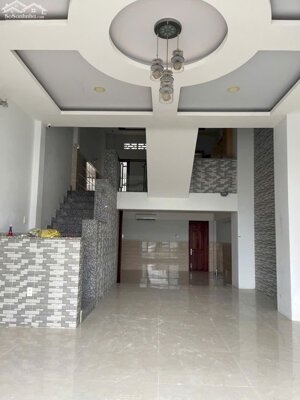 Nhà 3 lầu mặt tiền kdc Hưng Phú