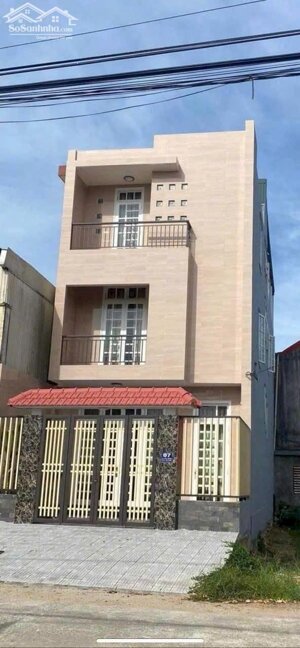 Bán nhà 3 tầng mặt tiền đường pha đối lưng Đường Phạm Văn Đồng TP HUẾ
